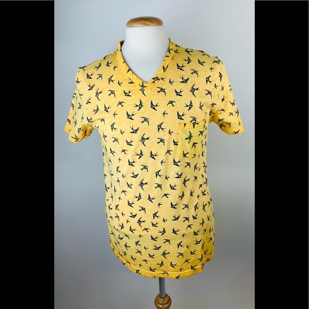 Spazio Swallow bird T shirt.